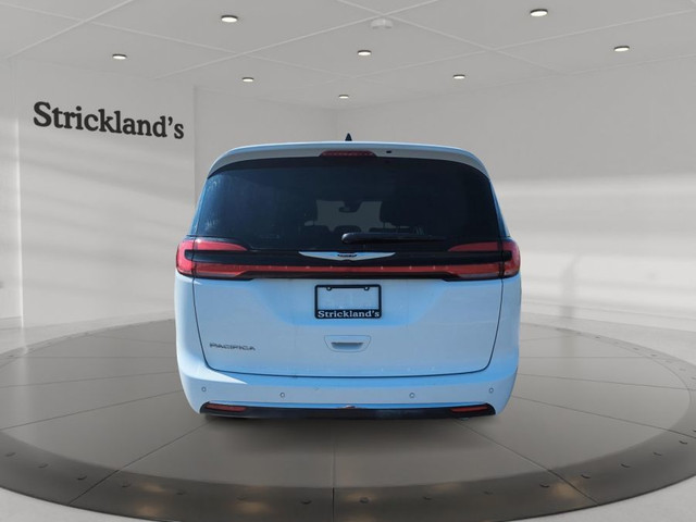 2024 CHRYSLER PACIFICA TOURING L in Cars & Trucks in Stratford - Image 4