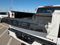 2022 GMC SIERRA 1500 LIMITED AT4 | 4WD | ACCIDENT FREE CARFAX | ONE OWNER HEATED SEATS HEATED STEERI... (image 5)