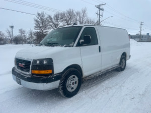 2019 GMC Savana Cargo Van