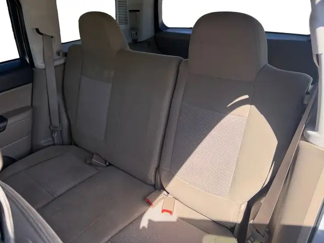 2015 Jeep Patriot 4WD 4dr North in Cars & Trucks in Calgary - Image 18