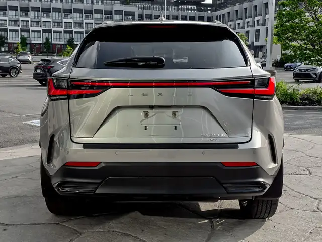 2022 Lexus NX 350h | Luxury Pkg | AWD | Safety Certified in Cars & Trucks in City of Toronto - Image 5