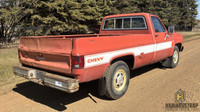 1977 GMC CHEVROLET CHEV CHEVY Sierra 25 2WD Long Box Pickup Truck Chevy 350ci 5.7L V8 engine 4 speed... (image 7)