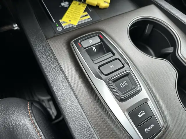 2024 Honda Passport TrailSport l Clean Car Fax l One Owner l Loc in Cars & Trucks in Calgary - Image 20