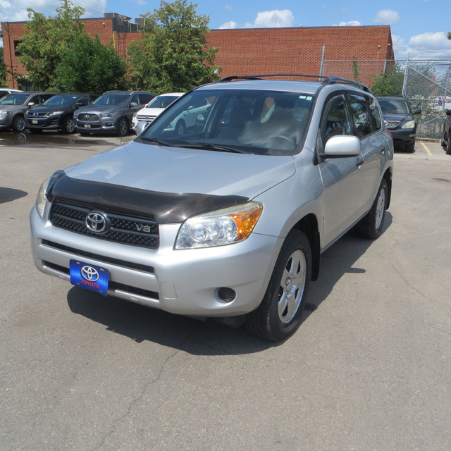 2006 Toyota RAV4 Base V6 4x4 Automatic in Cars & Trucks in Mississauga / Peel Region - Image 2