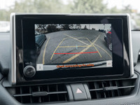 Odometer is 4719 kilometers below market average!Reverse Camera, Clean Car fax Report and Accident f... (image 8)