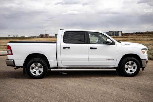 2023 Ram 1500 BIG HORN CREWCAB 4X4 in Cars & Trucks in Strathcona County - Image 4