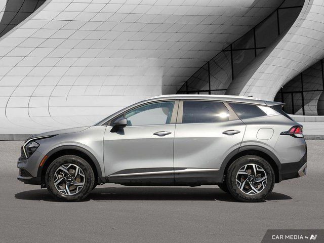 2023 Kia Sportage LX in Cars & Trucks in London - Image 2