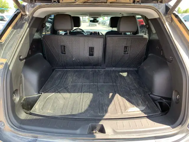 2022 Chevrolet Blazer in Cars & Trucks in Medicine Hat - Image 9