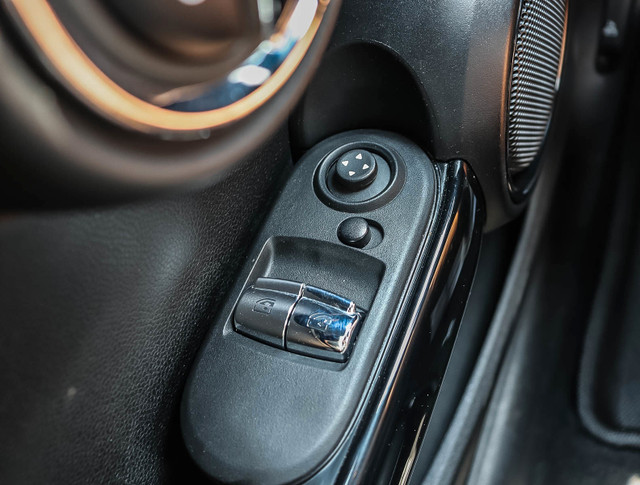 2023 MINI 3 Door Cooper SE in Cars & Trucks in Kitchener / Waterloo - Image 4