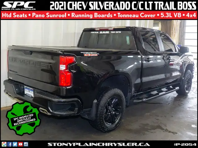 2021 Chevrolet Silverado 1500 Crew Cab Short Box 4-Wheel Drive L in Cars & Trucks in St. Albert - Image 4