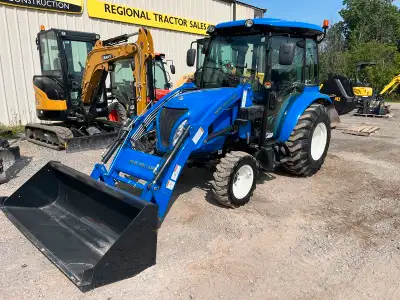 DEMO SPECIAL ! 40hp, 4wd, 3 range hydrostatic, R4 industrial tires, Deluxe HVAC cab with stereo, dua...