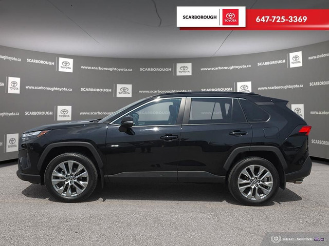 2023 Toyota RAV4 XLE Premium AWD | Leather | Sunroof | Alloys in Cars & Trucks in City of Toronto - Image 3