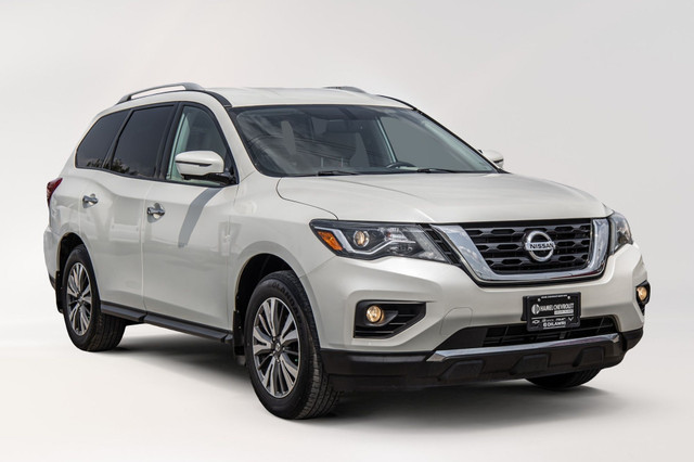 2017 Nissan Pathfinder SL Awd 4X4 / Cuir / Toit Ouvrant / Blueto in Cars & Trucks in City of Montréal - Image 4