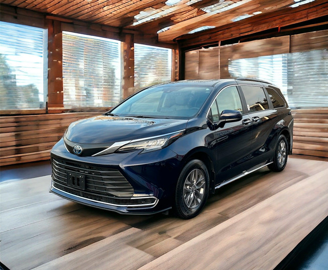 2023 Toyota Sienna XLE 8-Passenger ~ HYBRID ~ NEW VEHICLE ~ LEAT in Cars & Trucks in City of Toronto