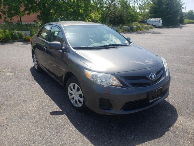 2013 Toyota Corolla 4dr Sdn Auto CE in Cars & Trucks in Hamilton - Image 2