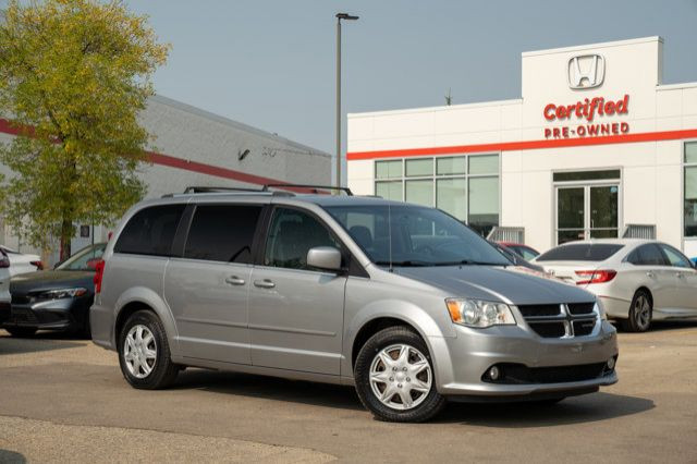 2017 Dodge Grand Caravan SXT Premium Plus in Cars & Trucks in Edmonton - Image 2