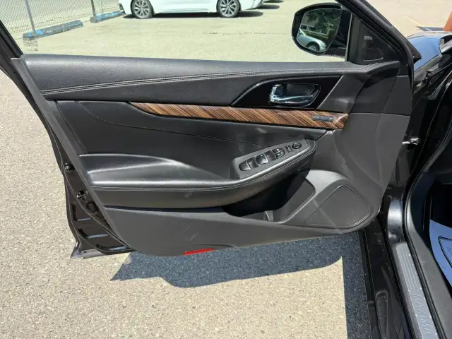 2016 Nissan Maxima Platinum in Cars & Trucks in Calgary - Image 18