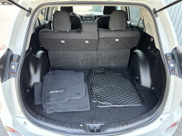 RAV4 LE 4WD / CONDITION ESTHETIQUE ET MECANIQUE EXCEPTIONNELLE / JAMAIS ACCIDENTE / VERIFICATION MEC... (image 5)