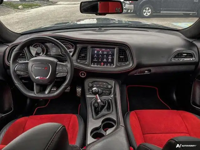2023 Dodge Challenger Scat Pack 392 Widebody Manual 485HP in Cars & Trucks in St. Albert - Image 28