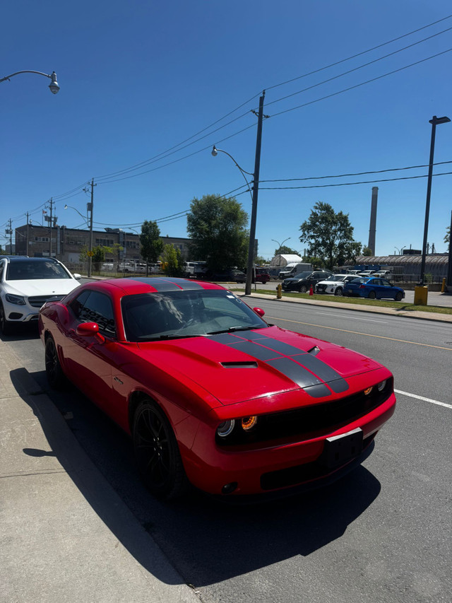 2016 Dodge Challenger in Cars & Trucks in City of Toronto - Image 4