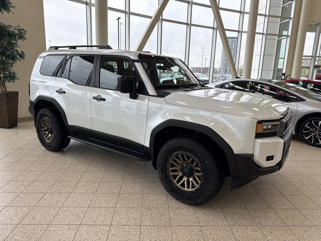 2025 TOYOTA LAND CRUISER TOYOTA LAND CRUISER PREMIUM HYBRIDE 202 in Cars & Trucks in Laval / North Shore