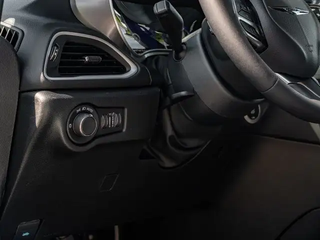 2025 Chrysler Grand Caravan SXT in Cars & Trucks in Barrie - Image 16