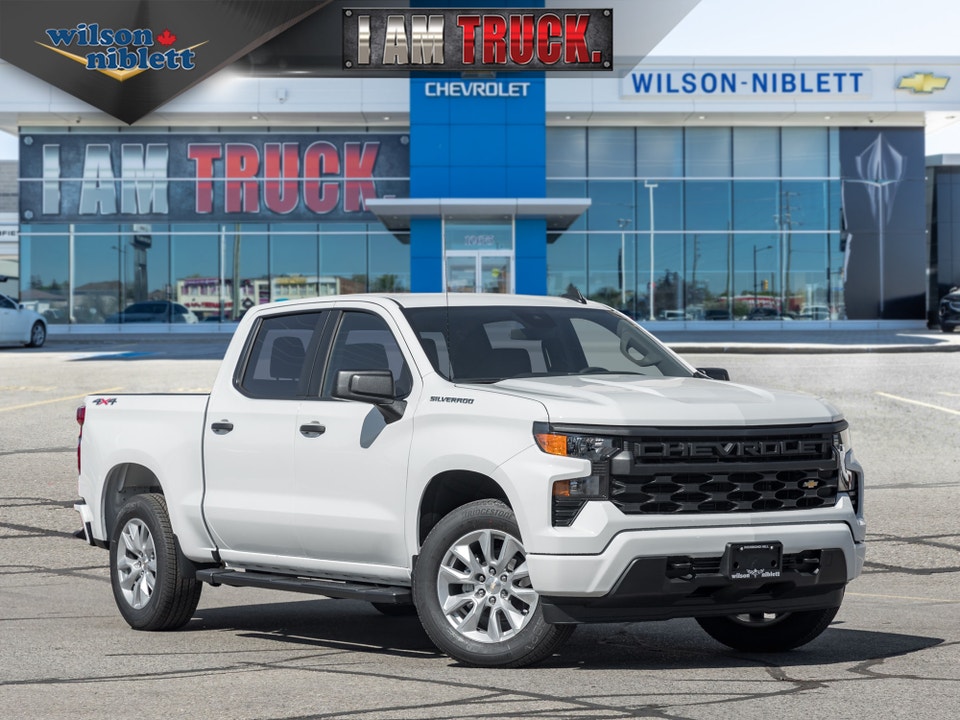  2022 Chevrolet Silverado 1500 Custom
