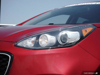 Wheels: 17 Alloy, Wheels w/Silver Accents, Vinyl Door Trim Insert, Variable Intermittent Wipers, Ure... (image 9)