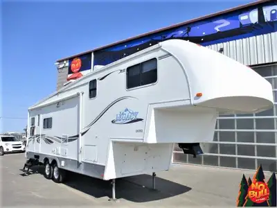 Reduced by $8,000 Find this unit at our LEDUC location. An oldie but a goodie, this 2005 Kustom Koac...