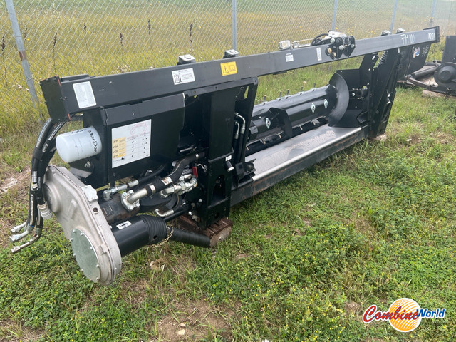 Rebuilt 2018 MacDon FM100 Adapter - New Parts, Completion Kit in Farming Equipment in Brandon - Image 3