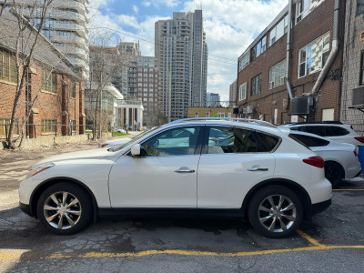 2012 Infiniti EX35 Luxury