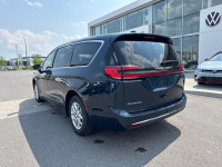 Apple CarPlay, Android Auto, 360 Camera, Synthetic Leather Seats, Heated Seats! This Chrysler Pacifi... (image 7)