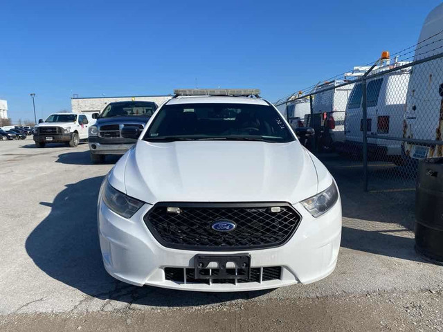  2015 Ford Taurus Police Inte in Cars & Trucks in Barrie - Image 2