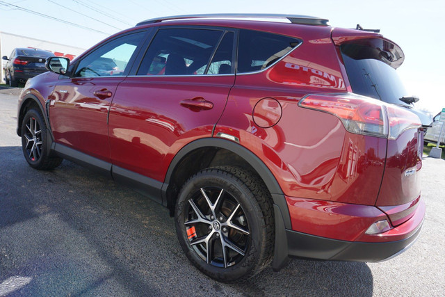 2018 Toyota RAV4 in Cars & Trucks in Oakville / Halton Region - Image 4
