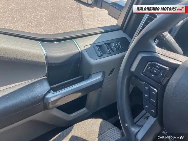 2022 Ford Super Duty F-350 SRW XLT in Cars & Trucks in Hamilton - Image 21