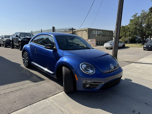 2014 Volkswagen Beetle Turbo in Cars & Trucks in Calgary - Image 3