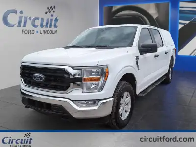 Le Ford F-150 2022 XLT avec moteur V6 2.7L combine puissance, confort et faible consommation. Parfai...