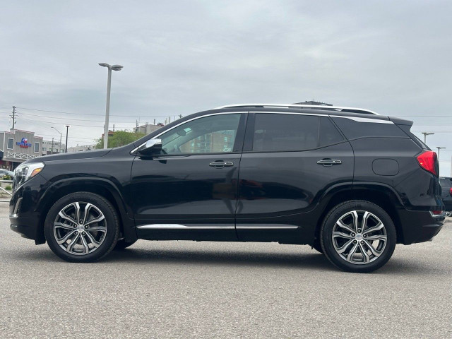2018 GMC Terrain in Cars & Trucks in City of Toronto - Image 2