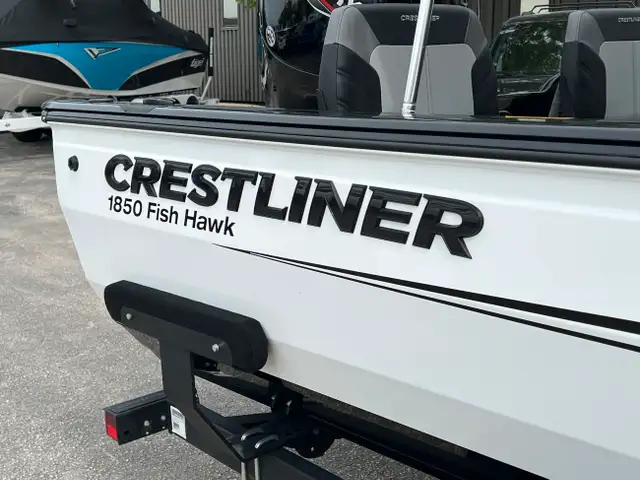 2022 Crestliner 1850 Fish Hawk 150HP MERC/TRAILER INC - 43 HRS in Powerboats & Motorboats in Winnipeg - Image 13