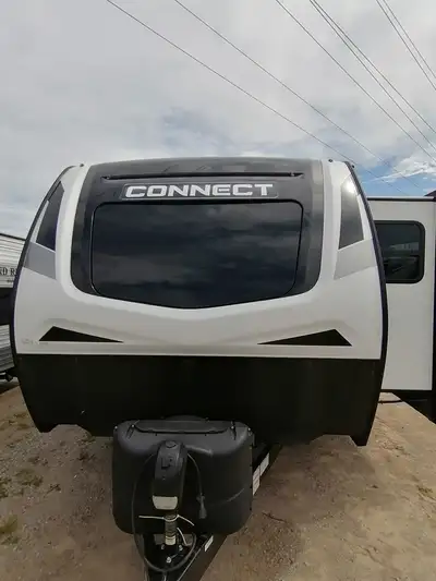 KZ Connect travel trailer C272FK highlights: 70 Sofa Trunk Door LED TV Dual-Entry Bath 21 Stainless...