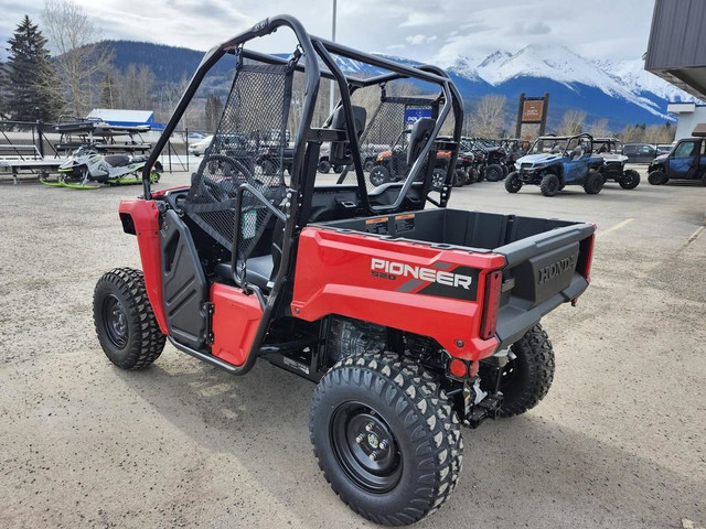 2025 Honda Pioneer 520 in ATVs in Smithers - Image 3