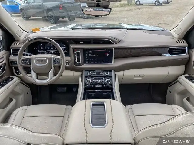 2023 GMC Yukon XL Denali 4x4 DIESEL Sunroof Nav Power Boards in Cars & Trucks in St. Albert - Image 28
