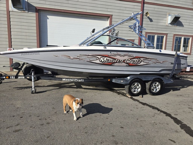 2006 Mastercraft Xstar Surf Boat FINANCING AVAILABLE in Personal Watercraft in Kelowna