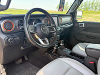 Experience rugged capability and standout style with the 2021 Jeep Gladiator Mojave, now available a... (image 6)