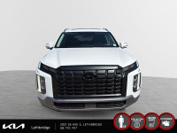 2024 Hyundai Palisade Preferred Experience the Hyundai Palisade Preferred with only 69385 km on the... (image 1)