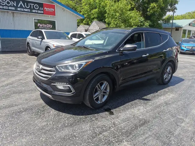 2018 Hyundai Santa Fe Sport 2.4 in Cars & Trucks in Belleville - Image 2
