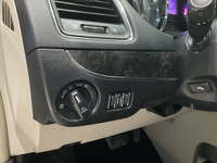 Le Chrysler Town & Country 2013 version CAMERA RECUL**NAVI**MAGS**3.6L**CRUISE**MAGS est un minivan... (image 9)
