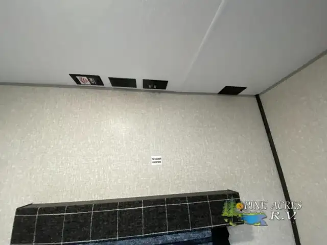 2023 KZ Connect SE C221RBSE Couples Unit in Travel Trailers & Campers in Truro - Image 34