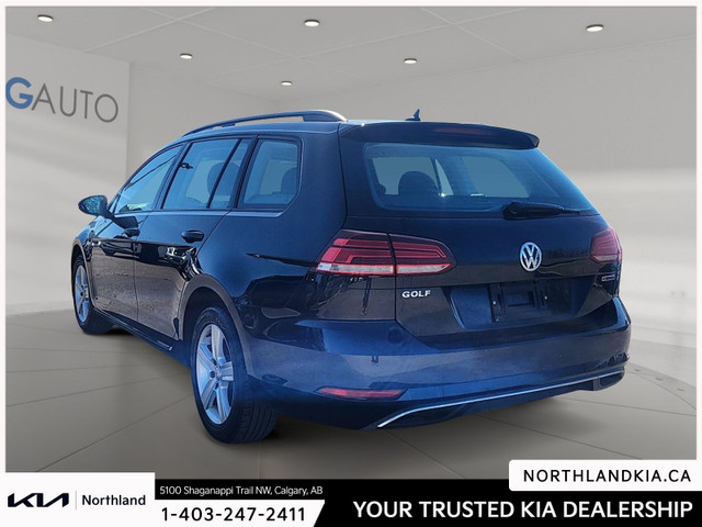 2019 Volkswagen GOLF SPORTWAGEN Comfortline in Cars & Trucks in Calgary - Image 2