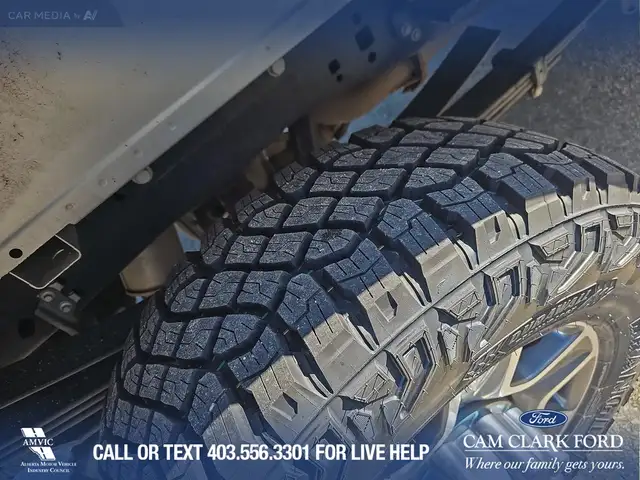 2023 Ford F-350 Lariat CLEAN ONE OWNER CARFAX, 8FT BOX, MOONR... in Cars & Trucks in Red Deer - Image 9